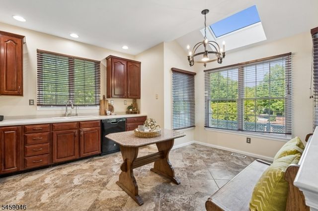 66 Patriot Hill Dr, Bernards Twp., NJ 07920