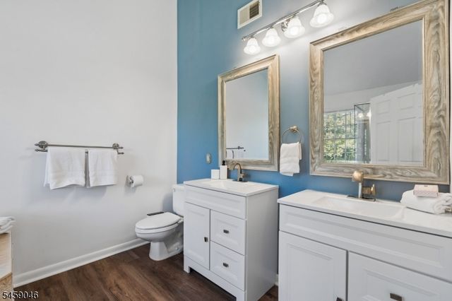 66 Patriot Hill Dr, Bernards Twp., NJ 07920