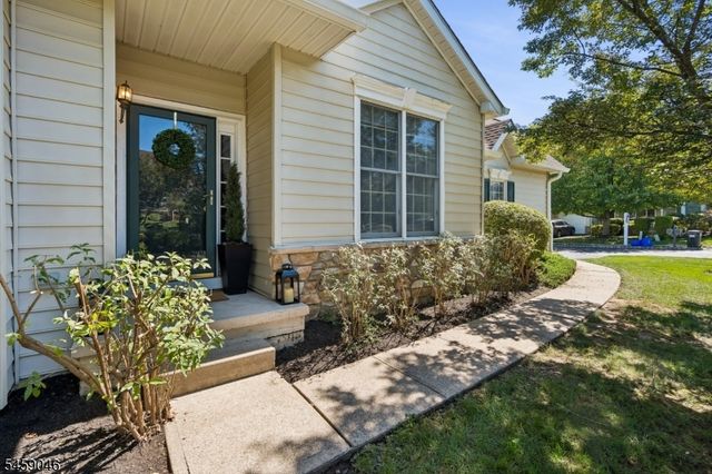 66 Patriot Hill Dr, Bernards Twp., NJ 07920