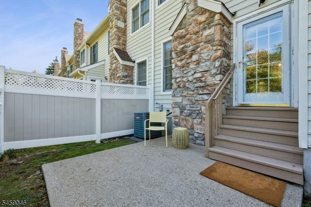 66 Patriot Hill Dr, Bernards Twp., NJ 07920