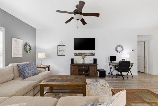 1048 Sutherland Drive, Winder, GA 30680