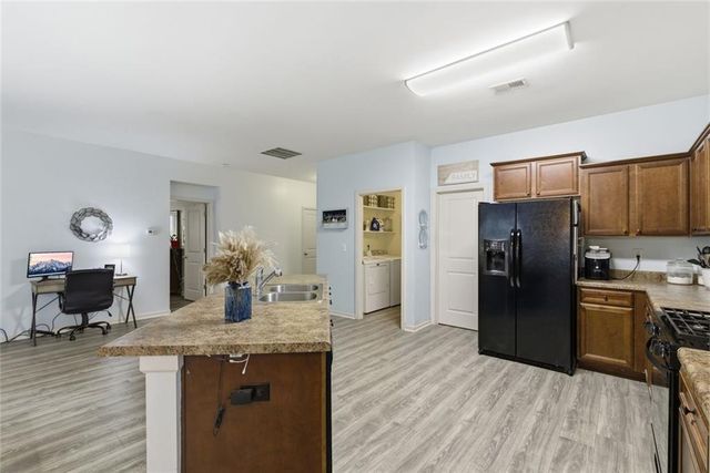 1048 Sutherland Drive, Winder, GA 30680