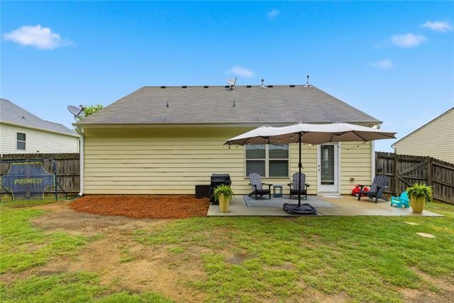 1048 Sutherland Drive, Winder, GA 30680