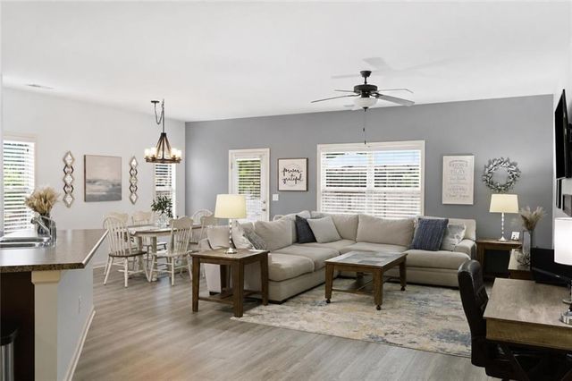 1048 Sutherland Drive, Winder, GA 30680