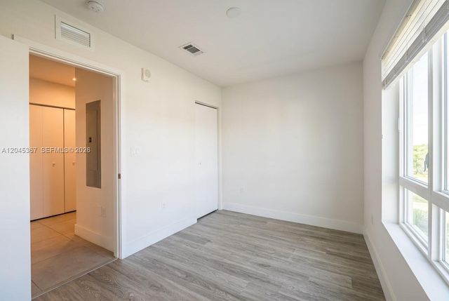2535 NE 193rd St 3104, Miami, FL 33180
