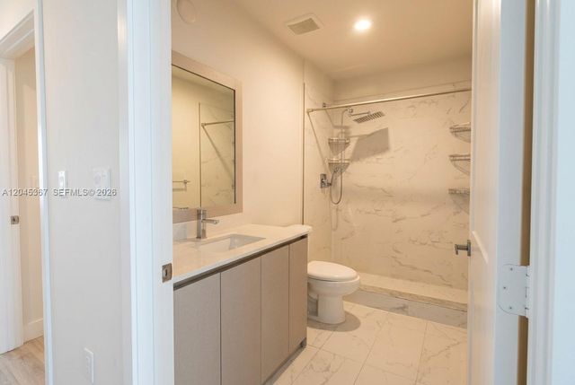 2535 NE 193rd St 3104, Miami, FL 33180