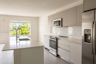 2535 NE 193rd St 3104, Miami, FL 33180