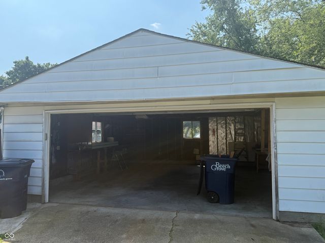 205 Edwards Avenue, Beech Grove, IN 46107