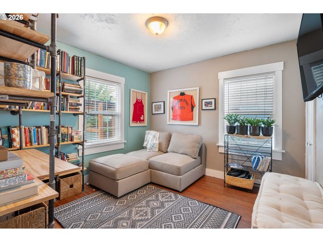 540 22ND Ave, Longview, WA 98632
