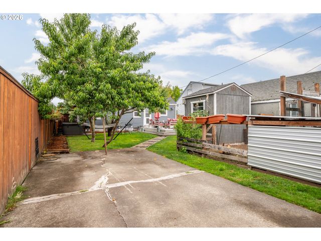 540 22ND Ave, Longview, WA 98632