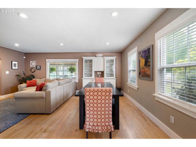 540 22ND Ave, Longview, WA 98632