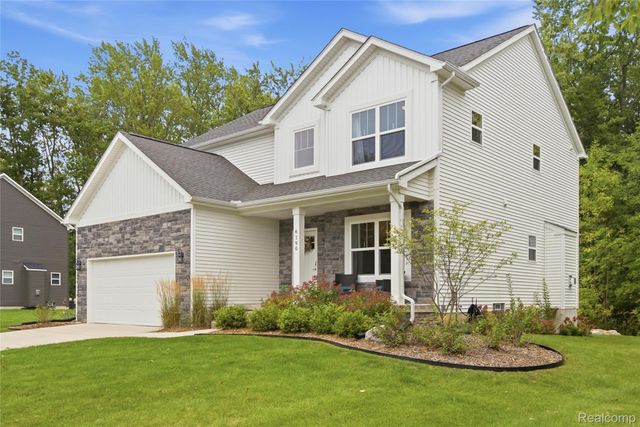 6190 Woodridge Lane, Grand Blanc Charter Township, MI 48439