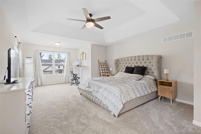 6190 Woodridge Lane, Grand Blanc Charter Township, MI 48439