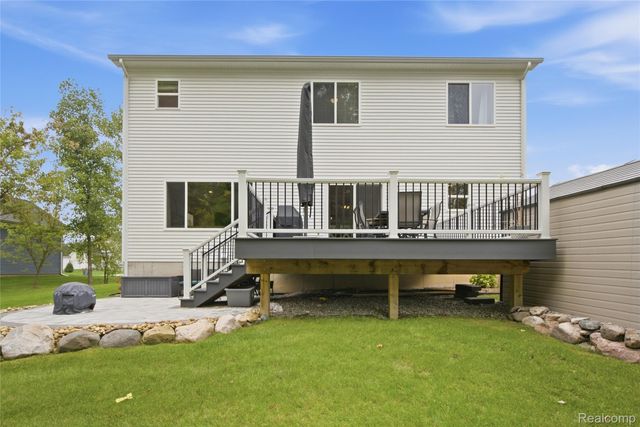 6190 Woodridge Lane, Grand Blanc Charter Township, MI 48439