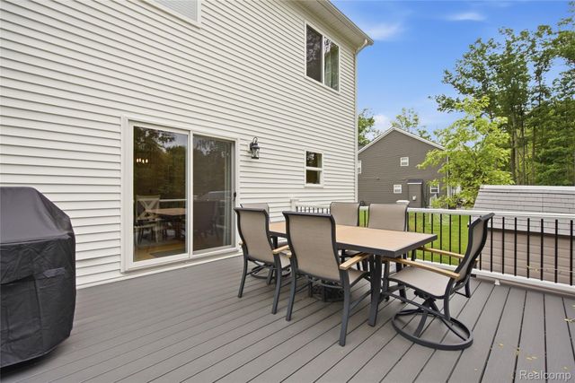 6190 Woodridge Lane, Grand Blanc Charter Township, MI 48439