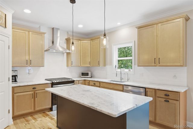 6190 Woodridge Lane, Grand Blanc Charter Township, MI 48439