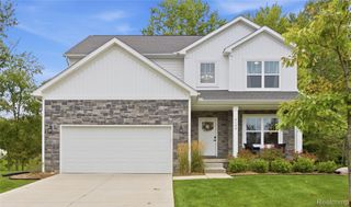 6190 Woodridge Lane, Grand Blanc Charter Township, MI 48439
