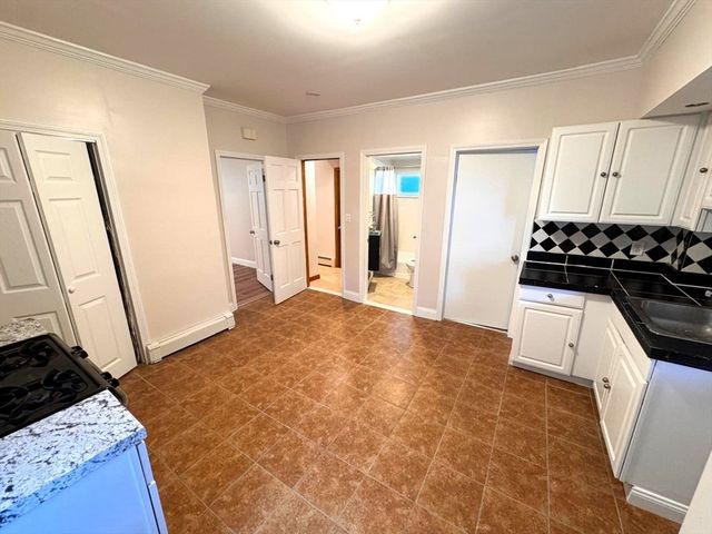 38 Hunting St 1, Cambridge, MA 02141