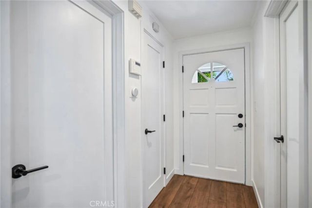 7042 Morse Avenue, North Hollywood, CA 91605