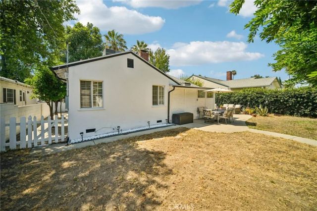 7042 Morse Avenue, North Hollywood, CA 91605