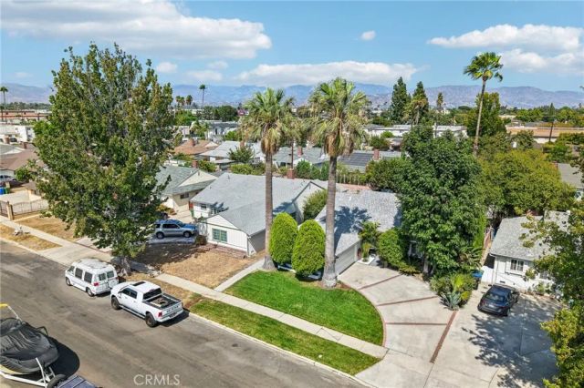 7042 Morse Avenue, North Hollywood, CA 91605