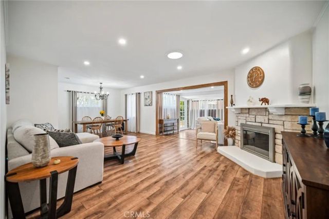 7042 Morse Avenue, North Hollywood, CA 91605