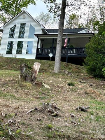 153 Fairlane Loop, Whittier, NC 28789