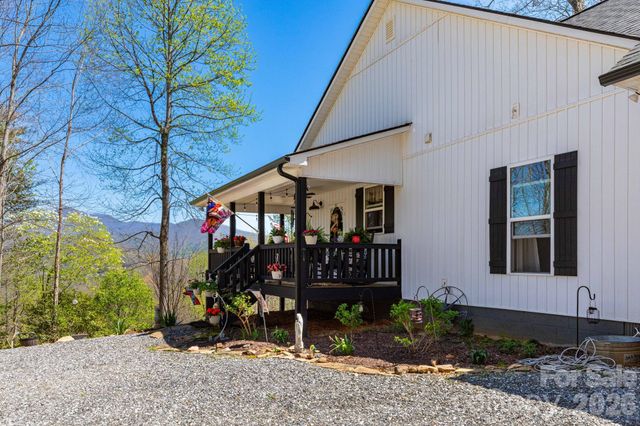 153 Fairlane Loop, Whittier, NC 28789