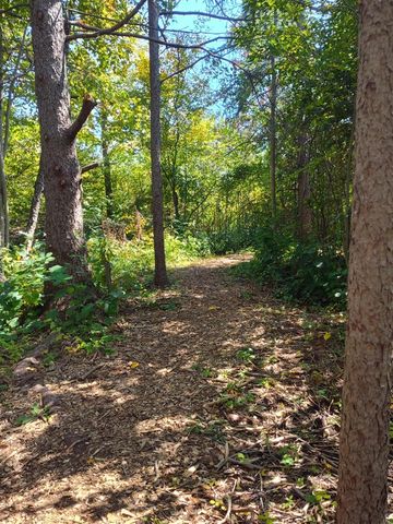 9777 N 16th Street, Plainwell, MI 49080