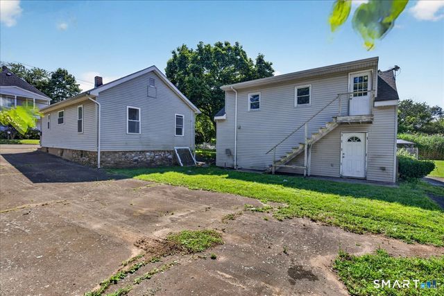 21 Edgemere Road, East Haven, CT 06512