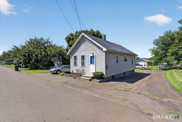 21 Edgemere Road, East Haven, CT 06512