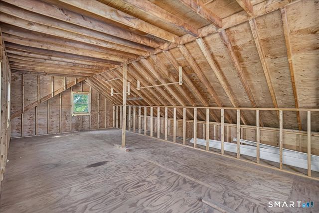 21 Edgemere Road, East Haven, CT 06512