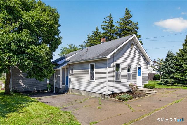21 Edgemere Road, East Haven, CT 06512