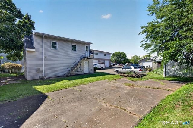 21 Edgemere Road, East Haven, CT 06512