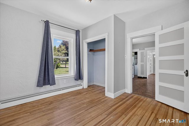 21 Edgemere Road, East Haven, CT 06512