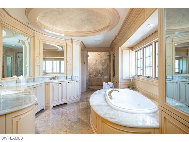 1979 4th ST S, Naples, FL 34102