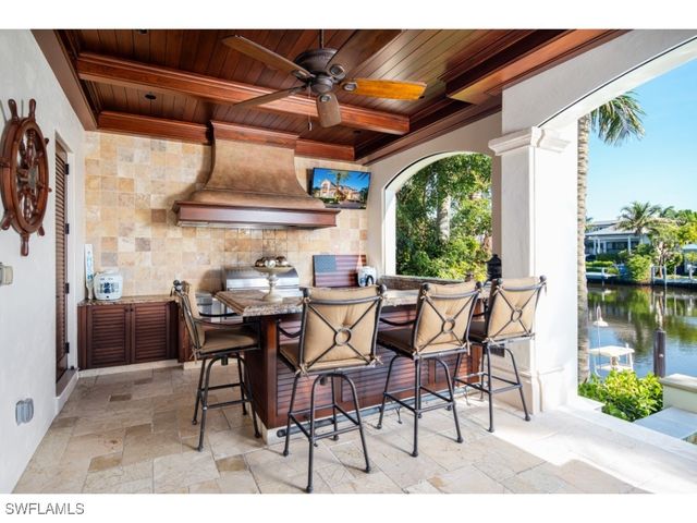 1979 4th ST S, Naples, FL 34102