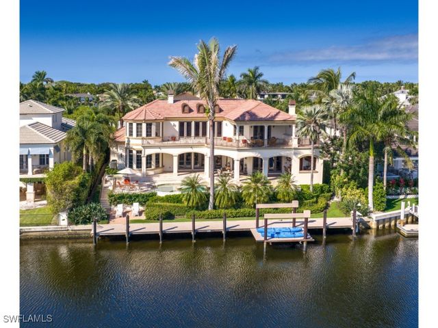 1979 4th ST S, Naples, FL 34102