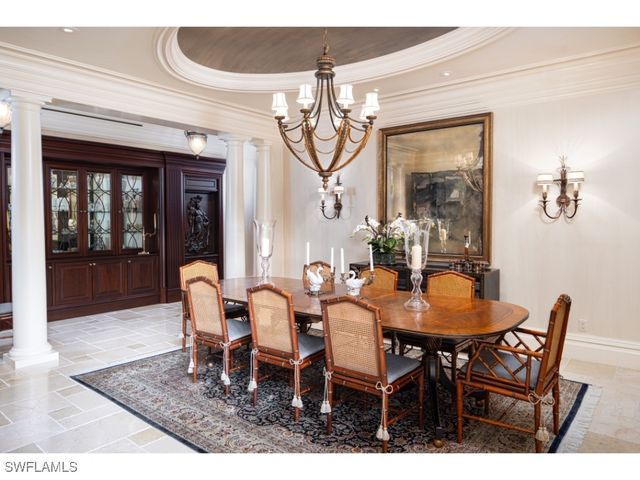 1979 4th ST S, Naples, FL 34102