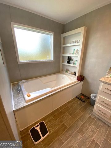 444 Halls Bridge Road, Swainsboro, GA 30401