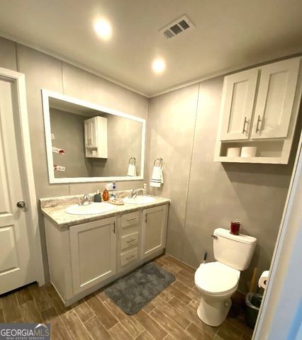 444 Halls Bridge Road, Swainsboro, GA 30401