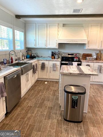 444 Halls Bridge Road, Swainsboro, GA 30401