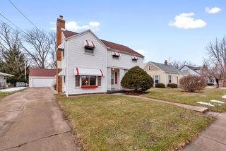 301 North AVENUE, Hartland, WI 53029