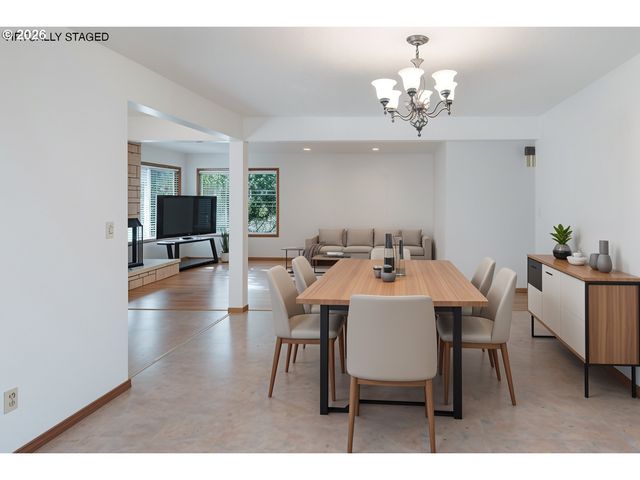 4825 Se 140TH Ave, Portland, OR 97236