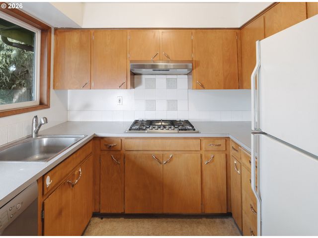 4825 Se 140TH Ave, Portland, OR 97236