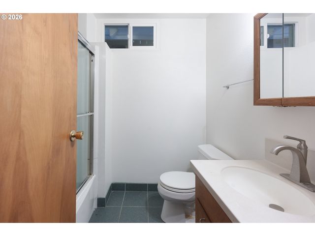 4825 Se 140TH Ave, Portland, OR 97236