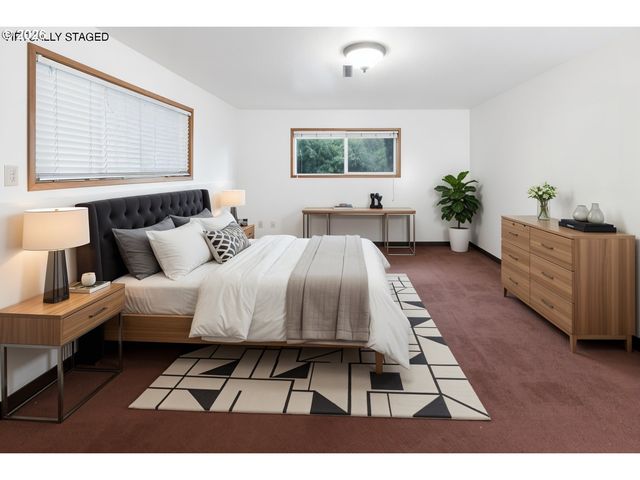 4825 Se 140TH Ave, Portland, OR 97236