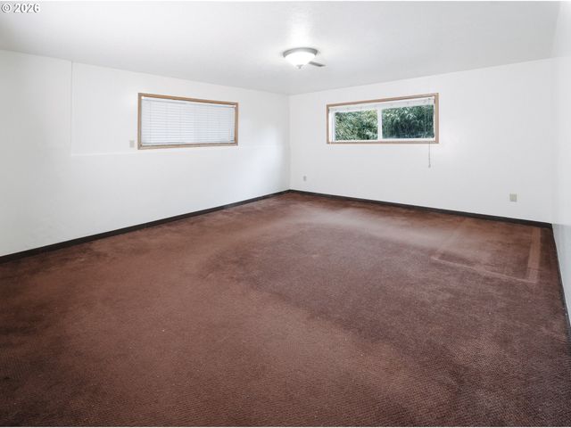 4825 Se 140TH Ave, Portland, OR 97236