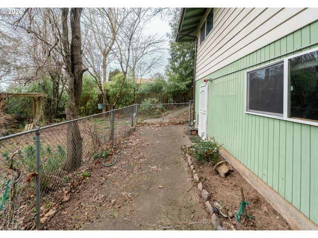 4825 Se 140TH Ave, Portland, OR 97236