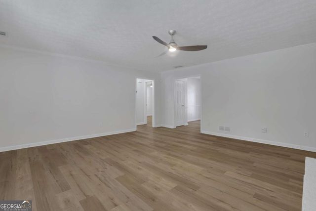 802 Cambridge Creek Drive SW, Conyers, GA 30094